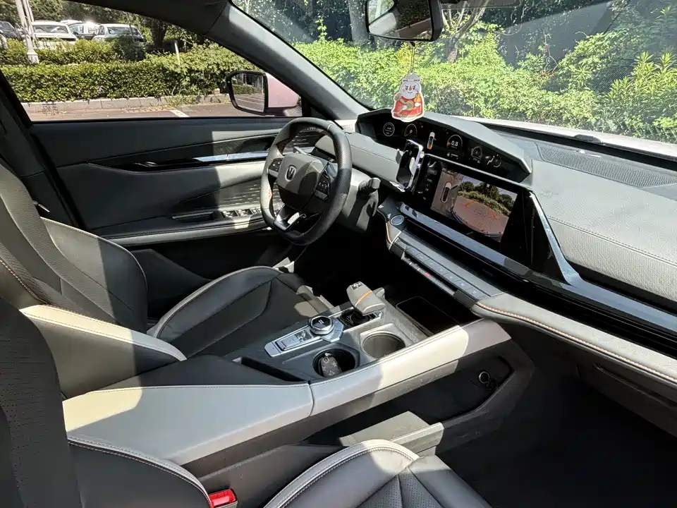 Changan UNI-V
