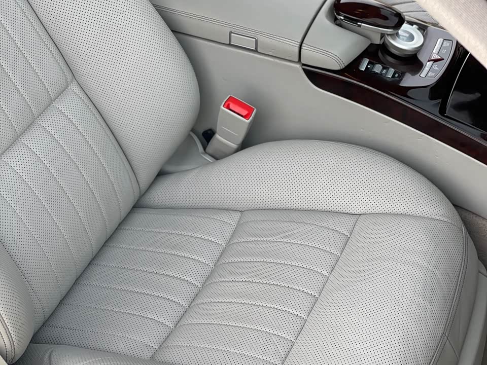 Mercedes-Benz S-class Mercedes-Benz S-class