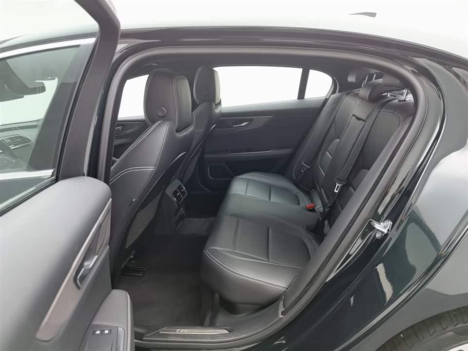 Jaguar XEL