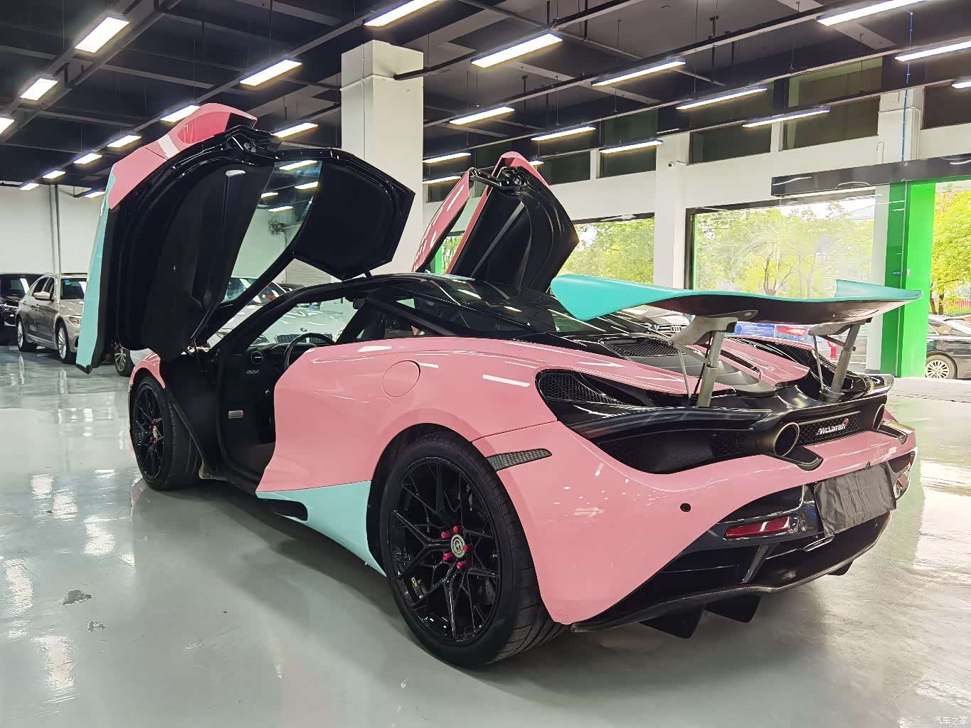 McLaren 720S, 2019 7