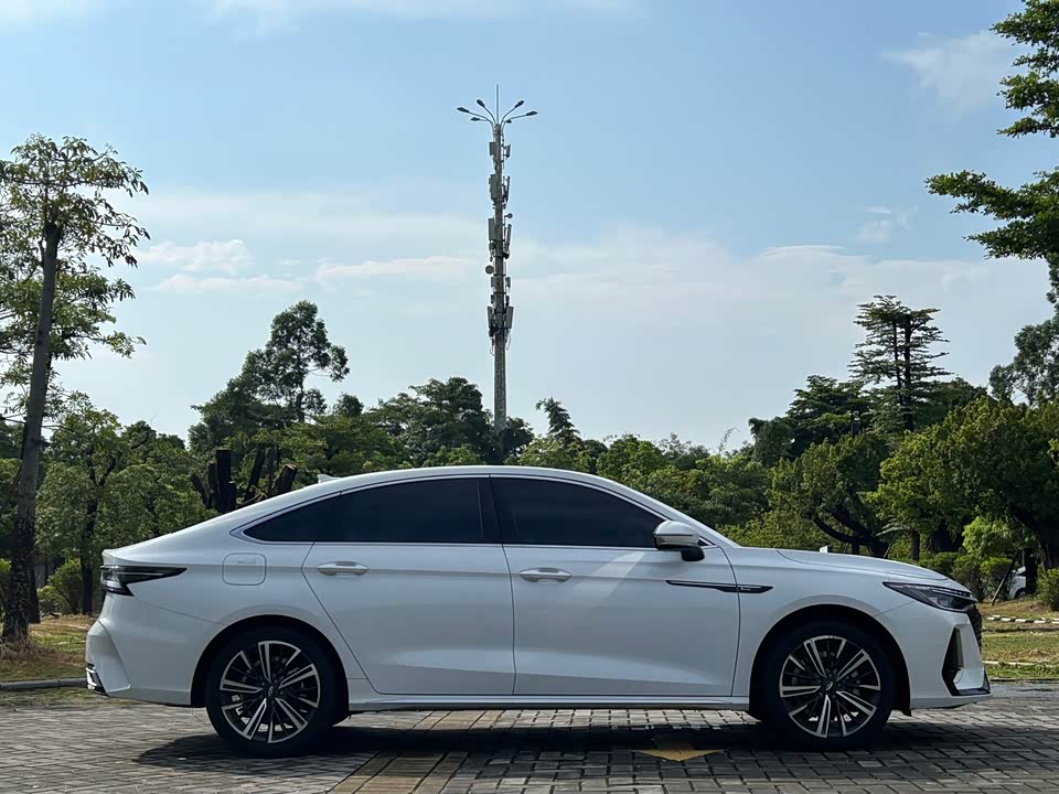 Chery Arrizo 8