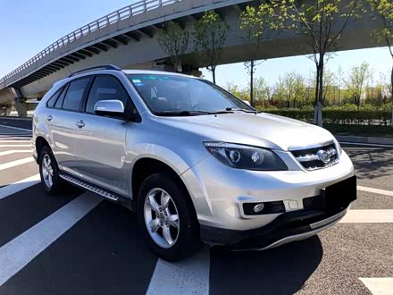 比亚迪s6 2012款 2.4l 自动尊享型