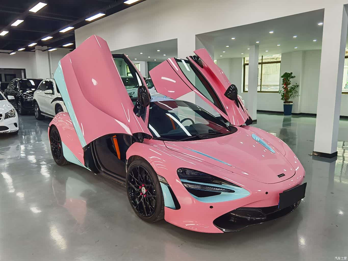 McLaren 720S, 2019 3