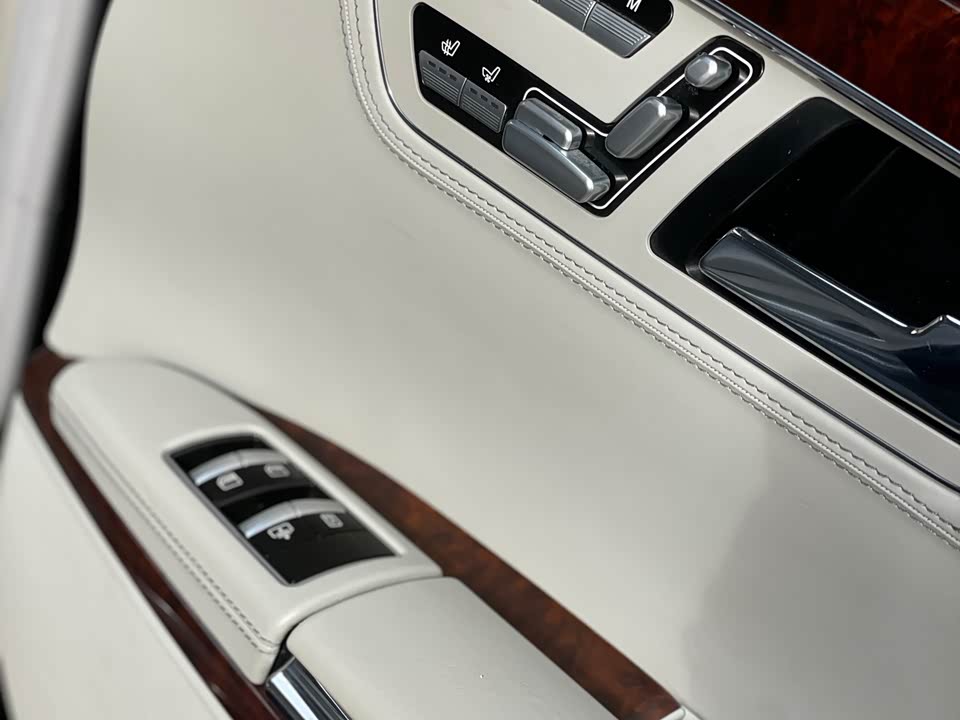 Mercedes-Benz S-class Mercedes-Benz S-class