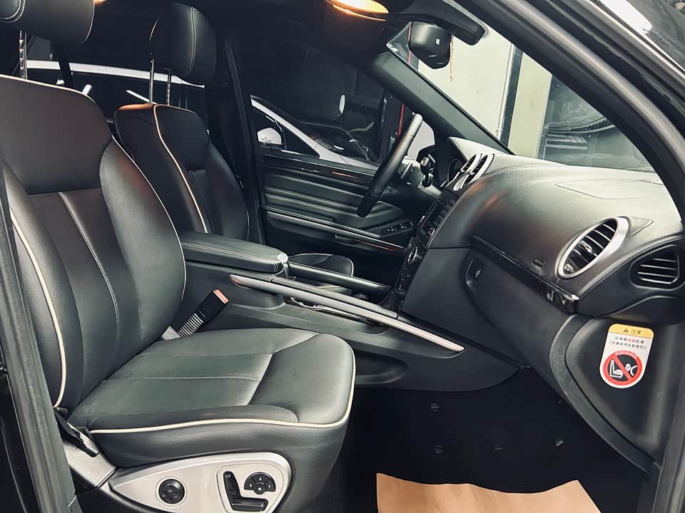 Mercedes-Benz M class
