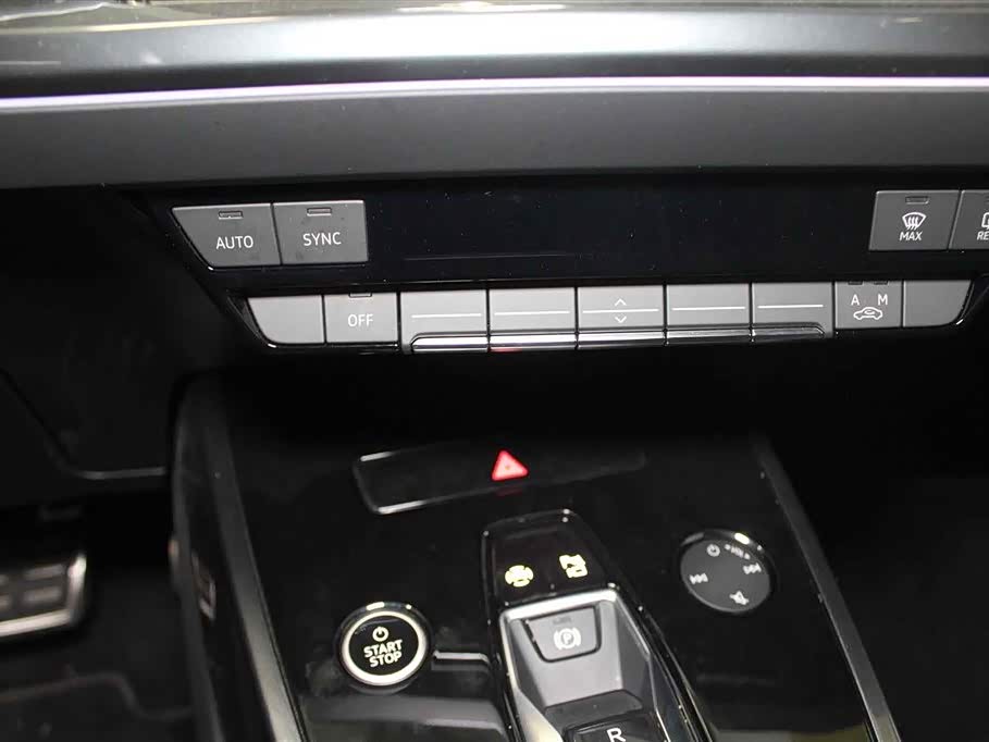 Audi Q4 Audi Q4