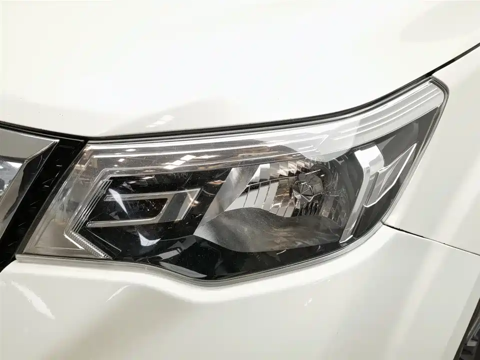 Nissan Tuda Nissan Tuda