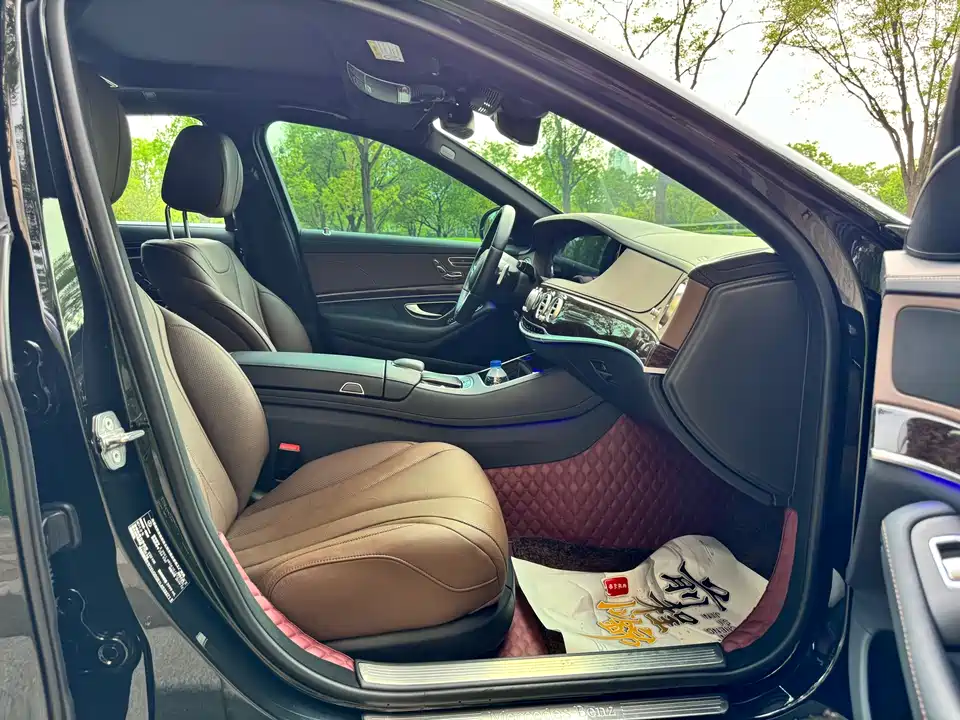 Mercedes-Benz S-class Mercedes-Benz S-class