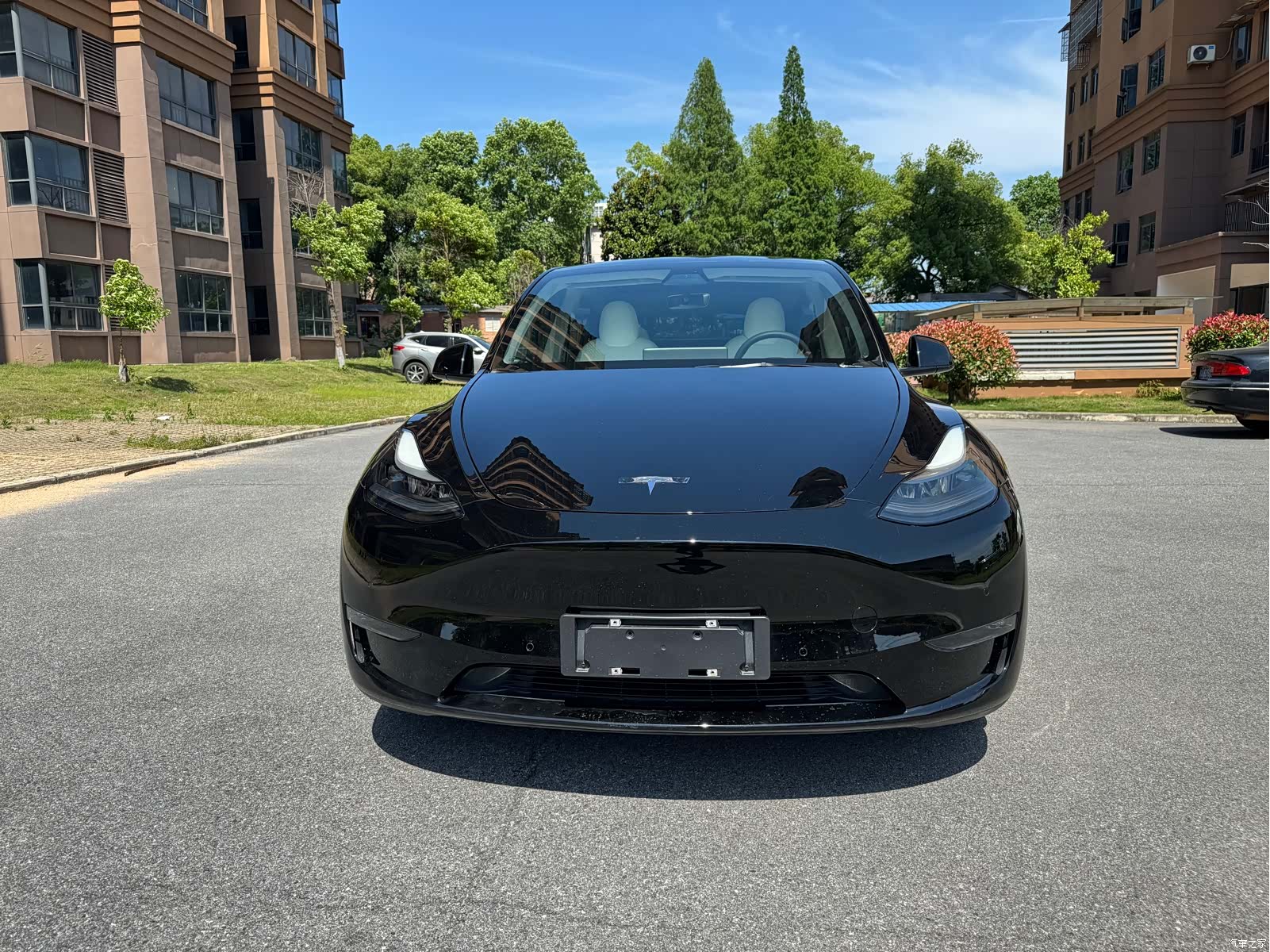 Tesla Model Y, 2021 1