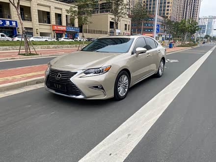 雷克萨斯es 2015款 200 精英版