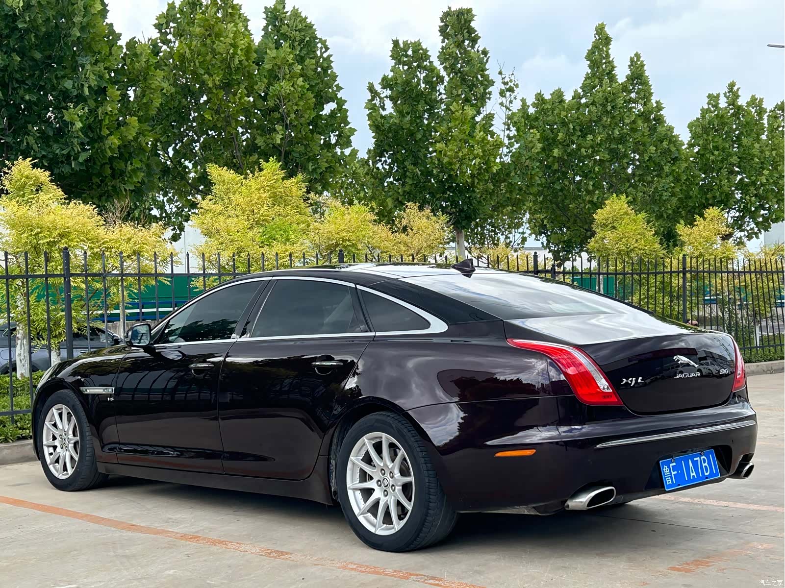 Jaguar XJ, 2013 17