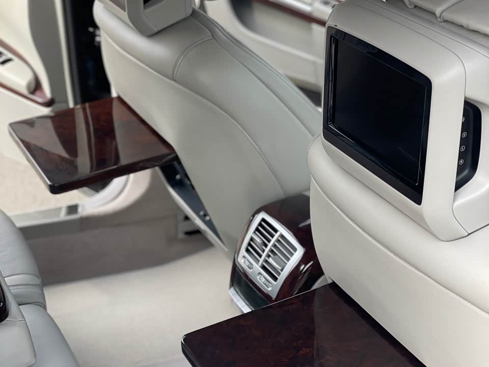 Mercedes-Benz S-class Mercedes-Benz S-class
