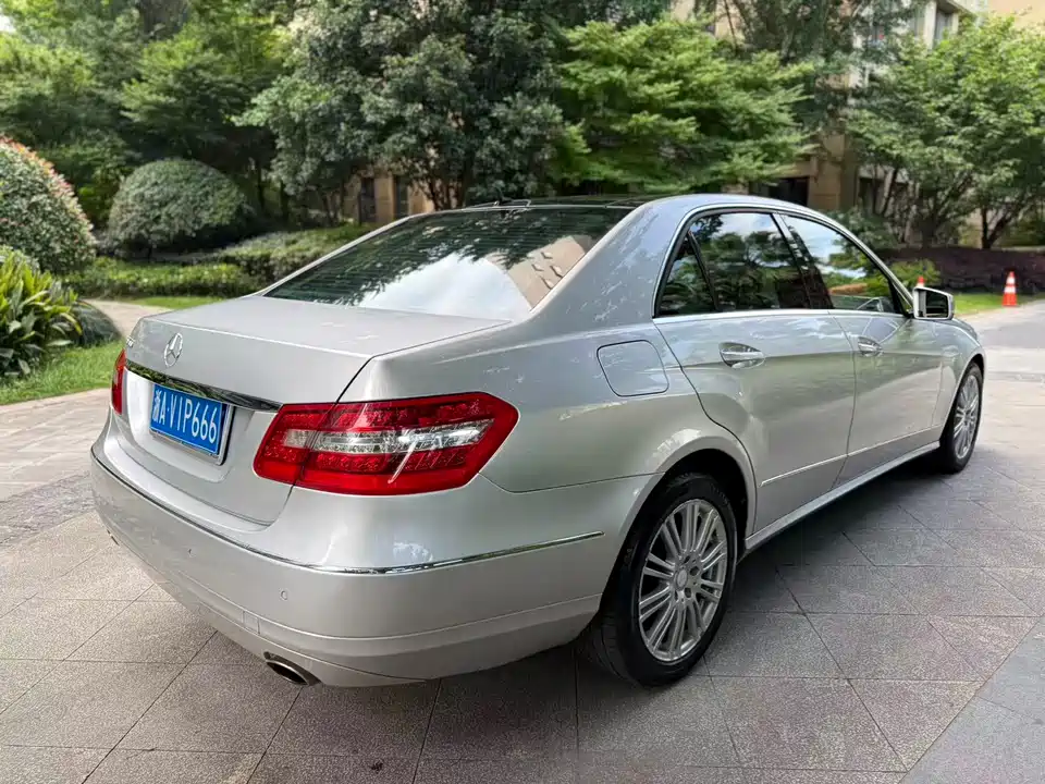 Mercedes-Benz E-class Mercedes-Benz E-class