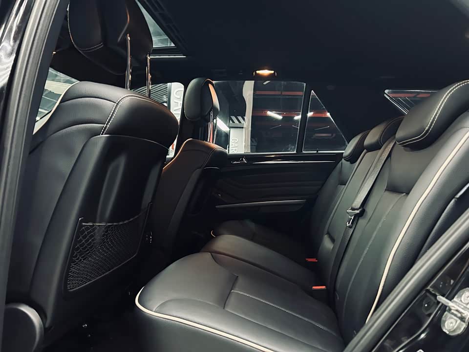 Mercedes-Benz M class
