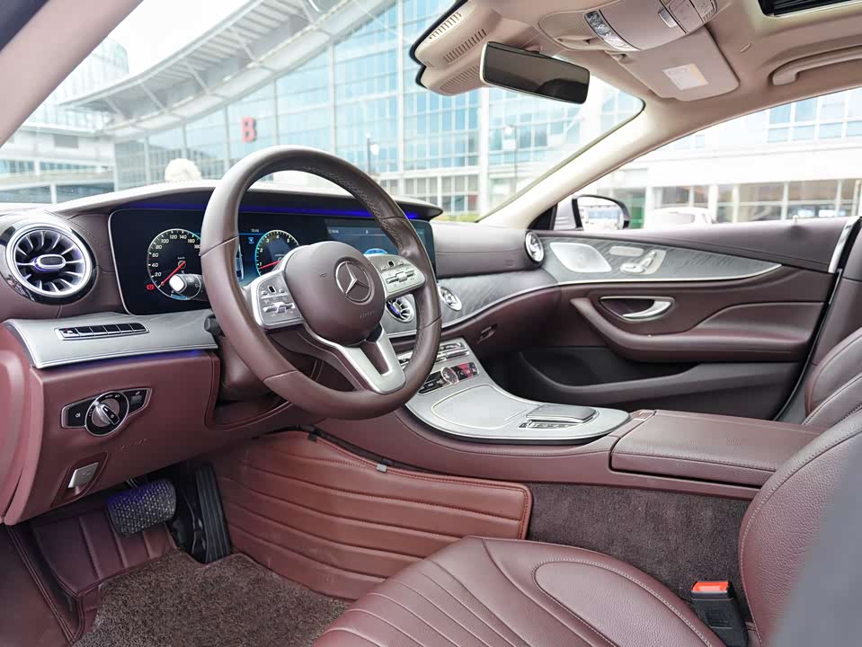 Mercedes-Benz CLS Mercedes-Benz CLS