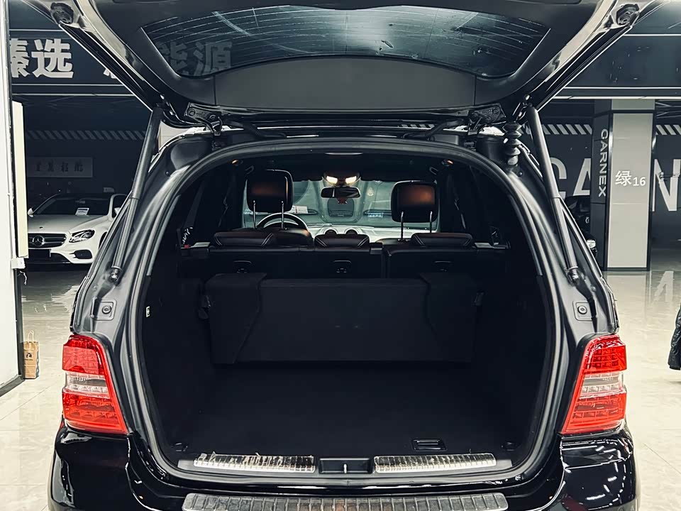 Mercedes-Benz M class