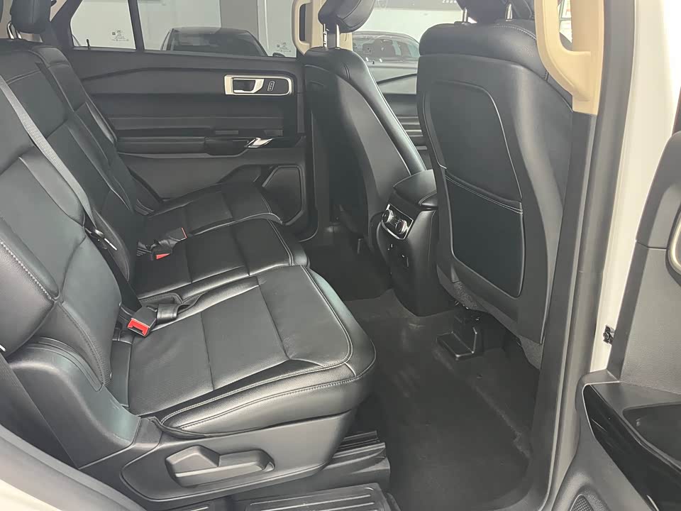 Ford Explorer Ford Explorer