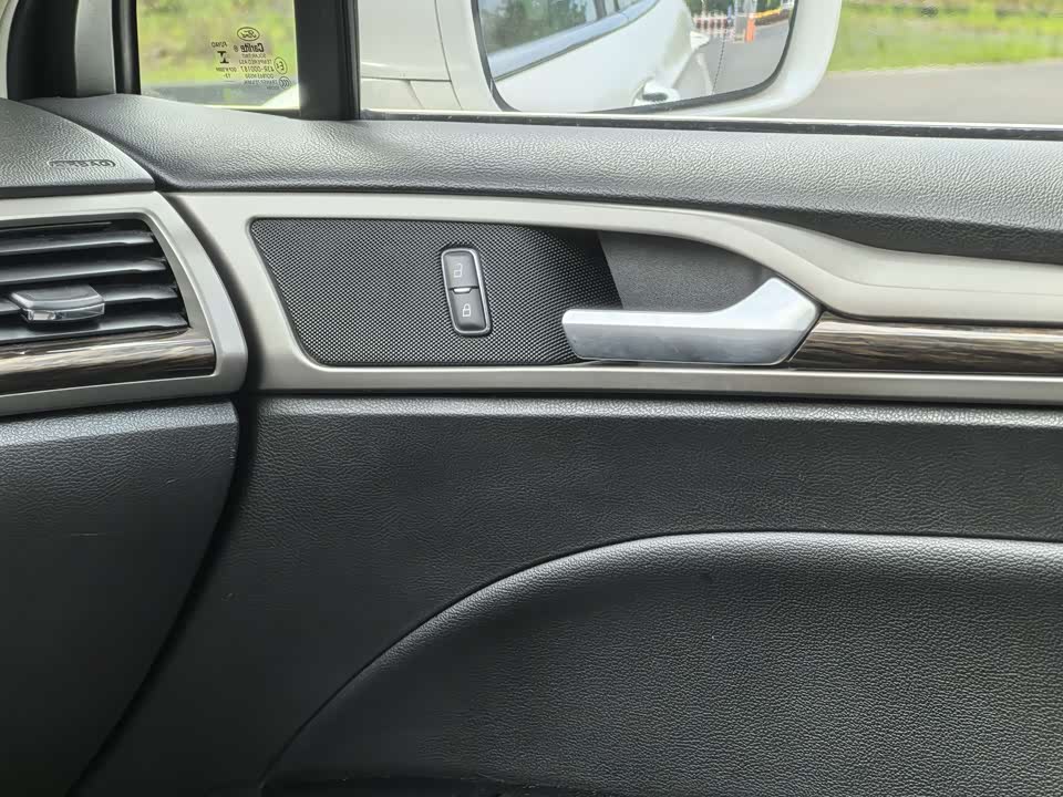 Ford Mondeo Ford Mondeo