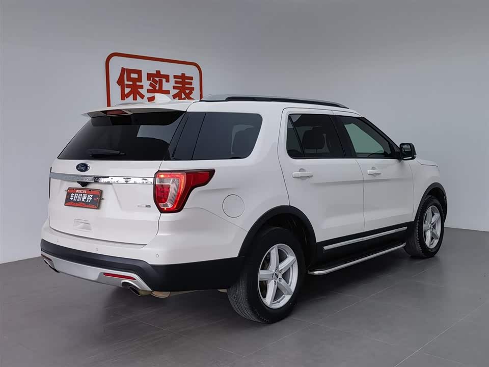 Ford Explorer Ford Explorer