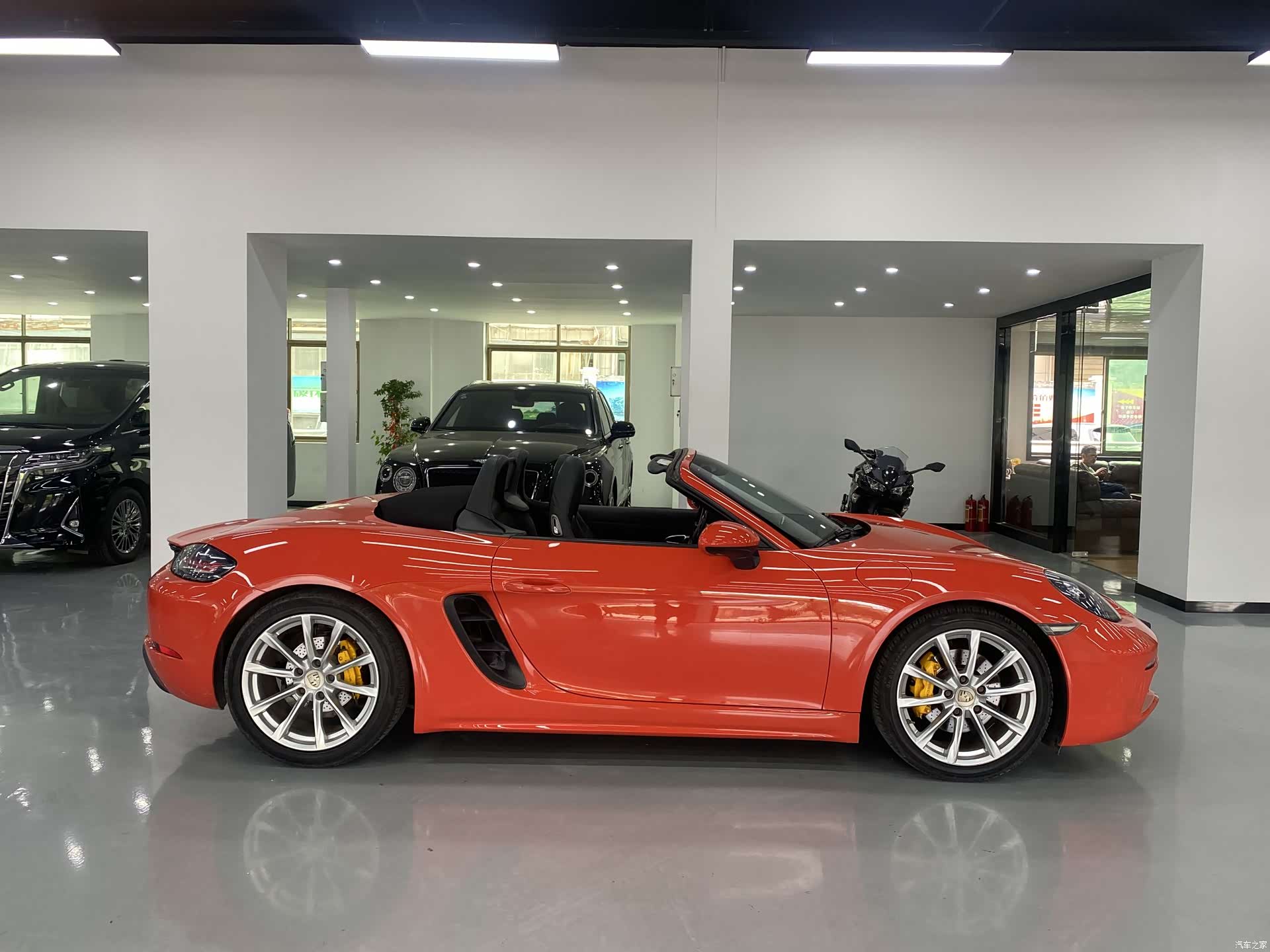 Porsche Boxster, 2017 11