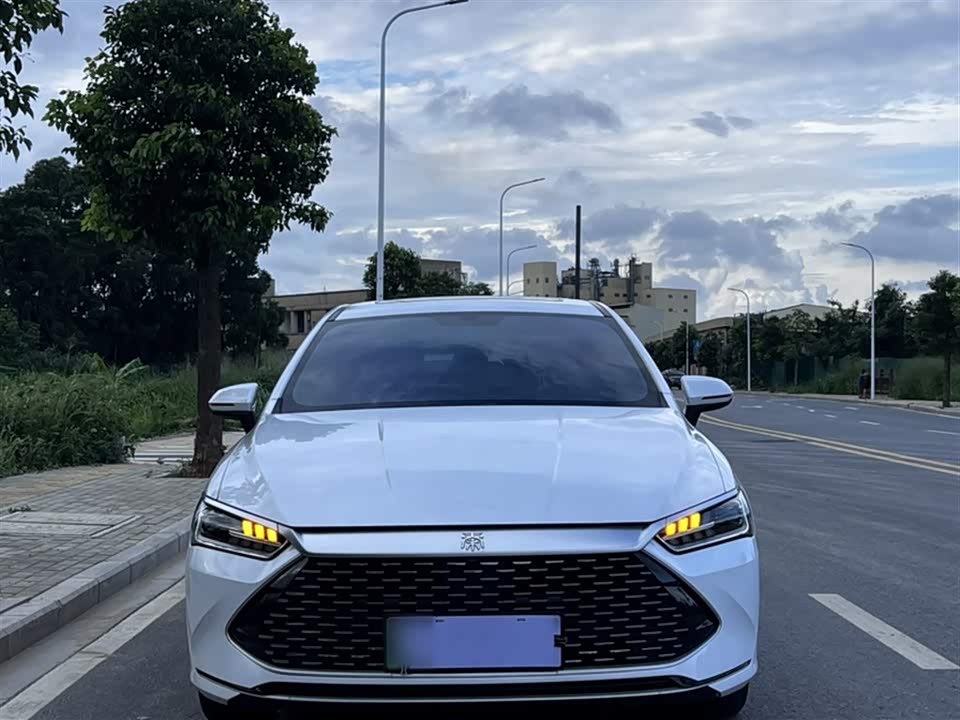 BYD Qin Yuan BYD Qin Yuan