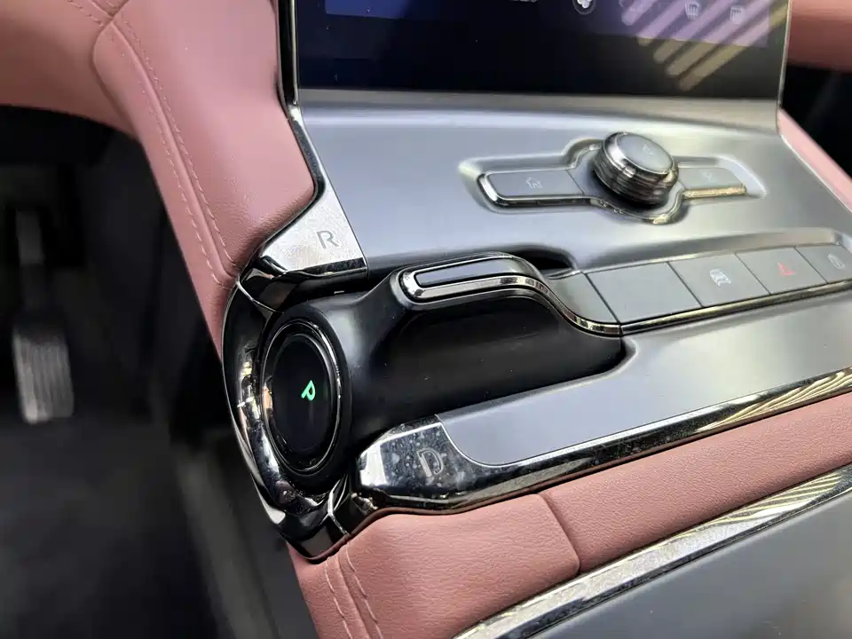NIO EC6
