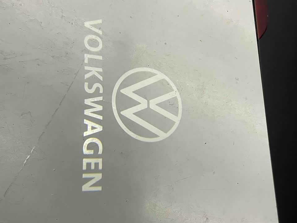 Volkswagen T-ROC exploring Songs