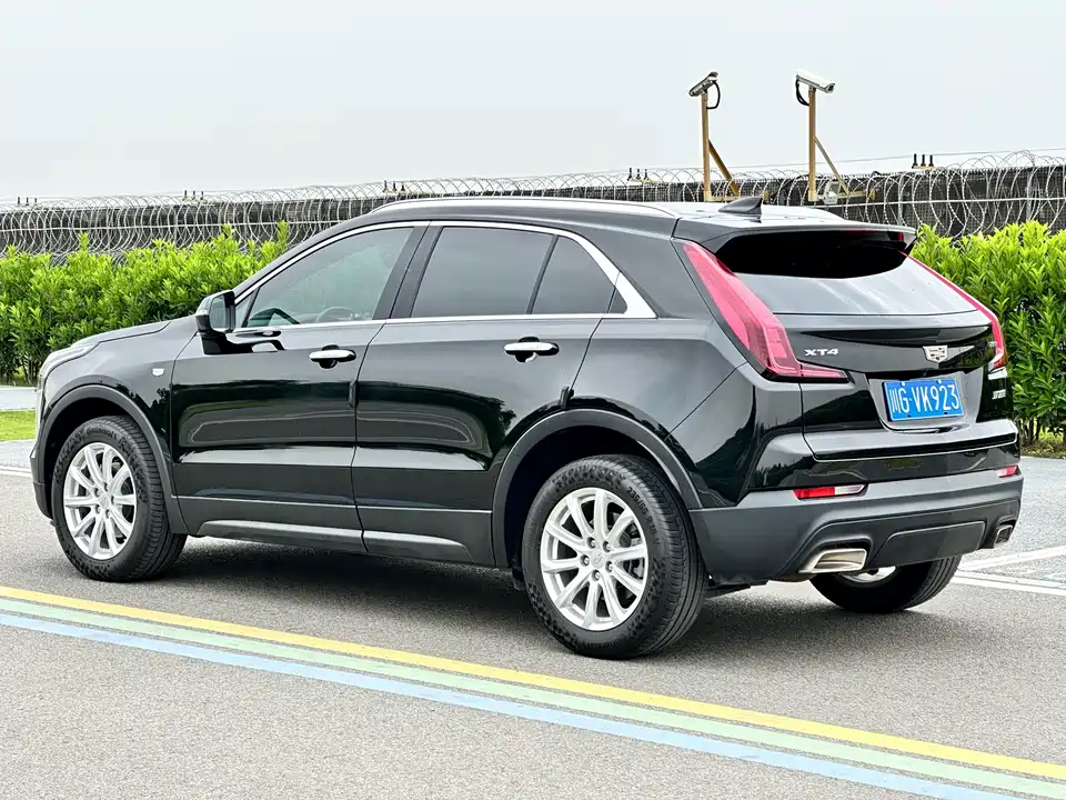 Cadillac XT4
