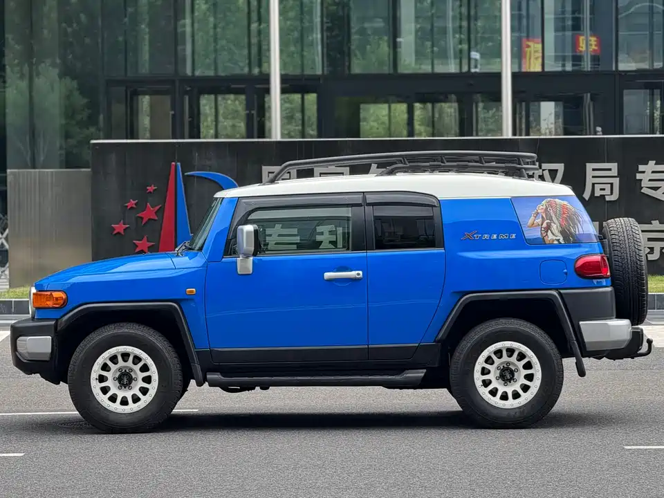 Toyota FJ Cool Luze