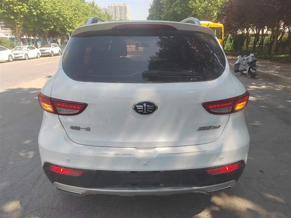FAW Junpai D60 FAW Junpai D60
