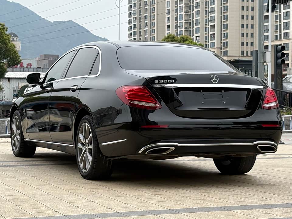 Mercedes-Benz E-class Mercedes-Benz E-class