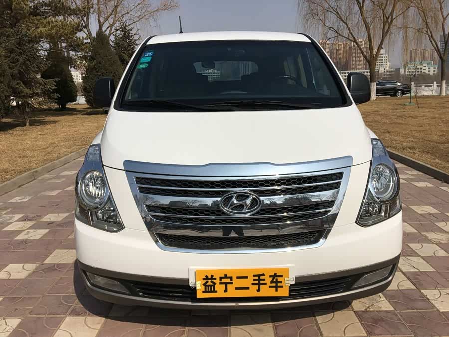 h-1辉翼 2011款 2.4l 领航版