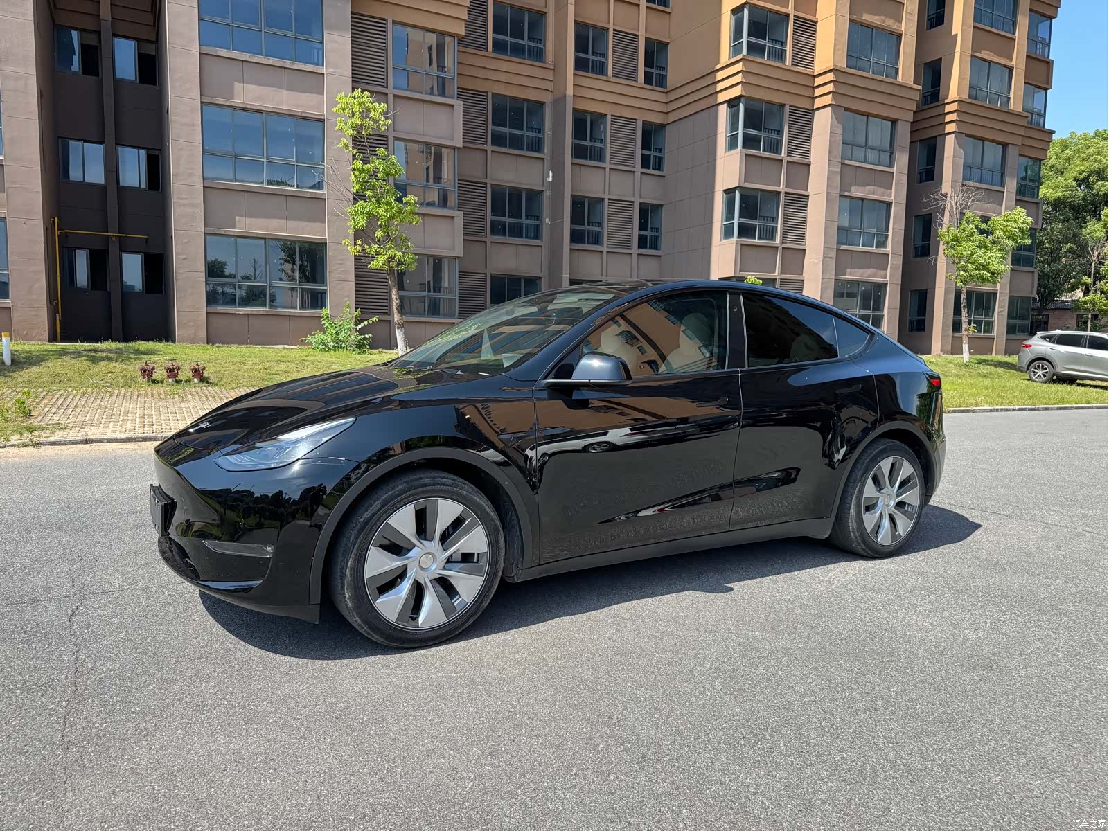 Tesla Model Y, 2021 2