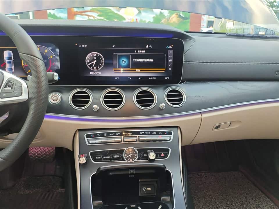 Mercedes-Benz E-class Mercedes-Benz E-class