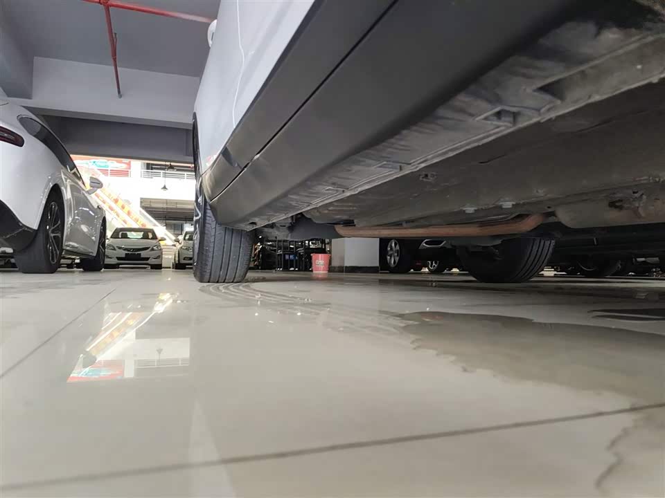 Geely Emgrand GS