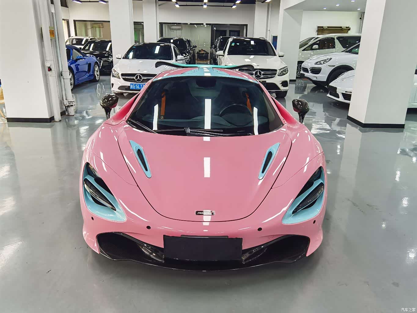 McLaren 720S, 2019 11