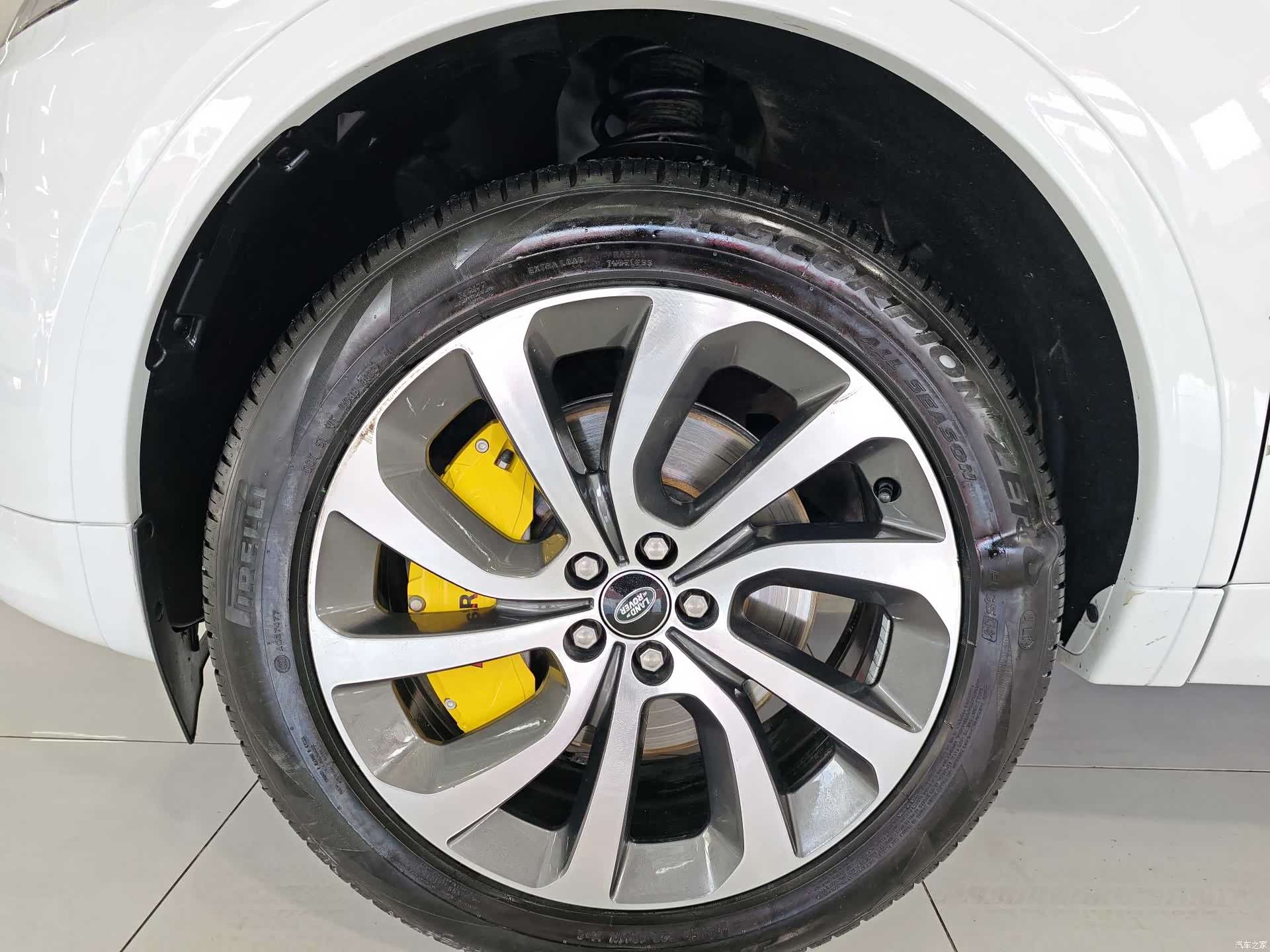 Land Rover Discovery, 2023 10