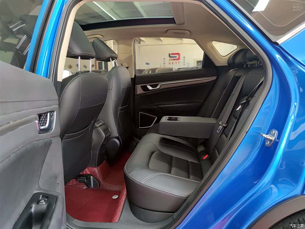 Geely Emgrand, 2018 10