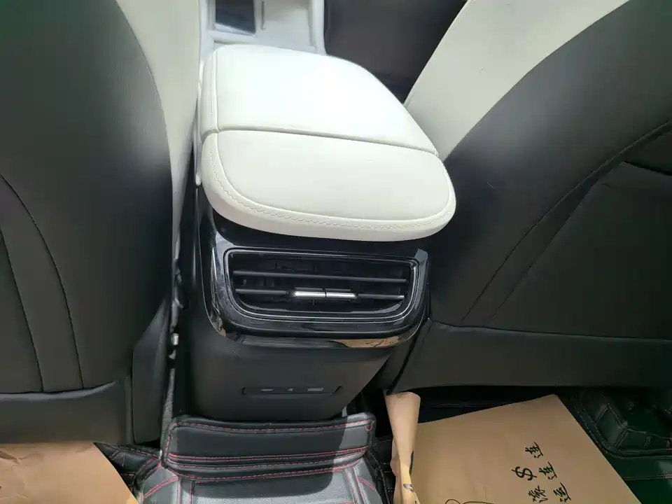 Geely Galaxy Galaxy L7