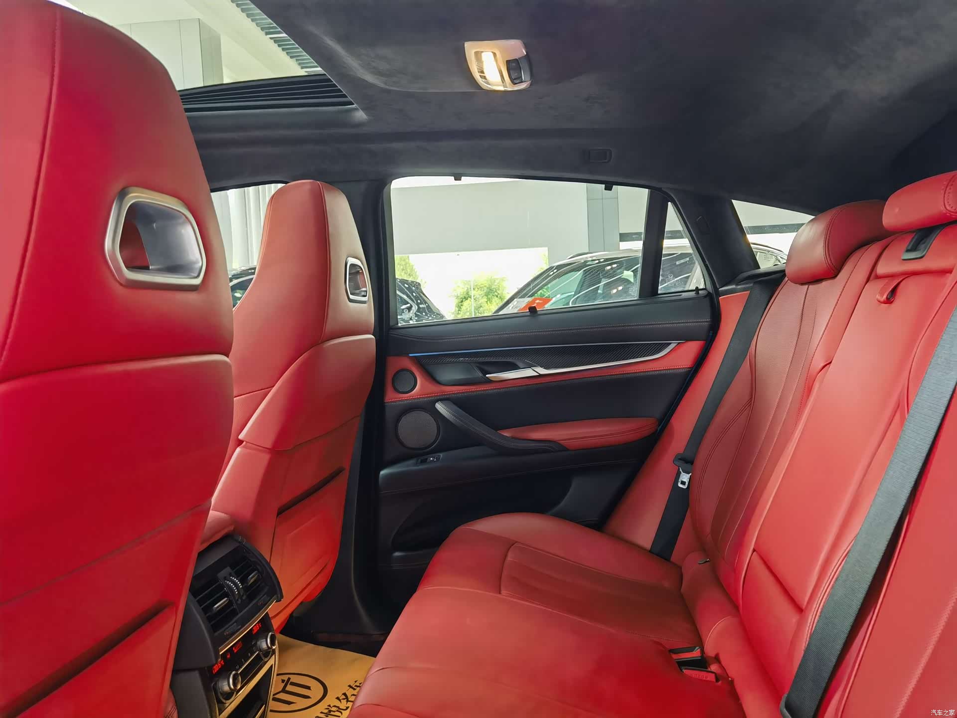 BMW X6, 2019 11