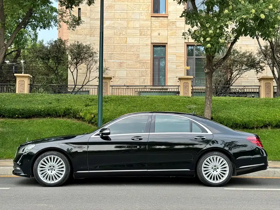 Mercedes-Benz S-class Mercedes-Benz S-class