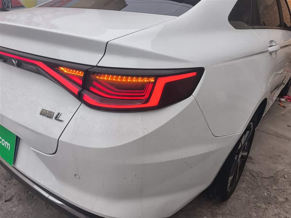 Geely Emgrand L Geely Emgrand L