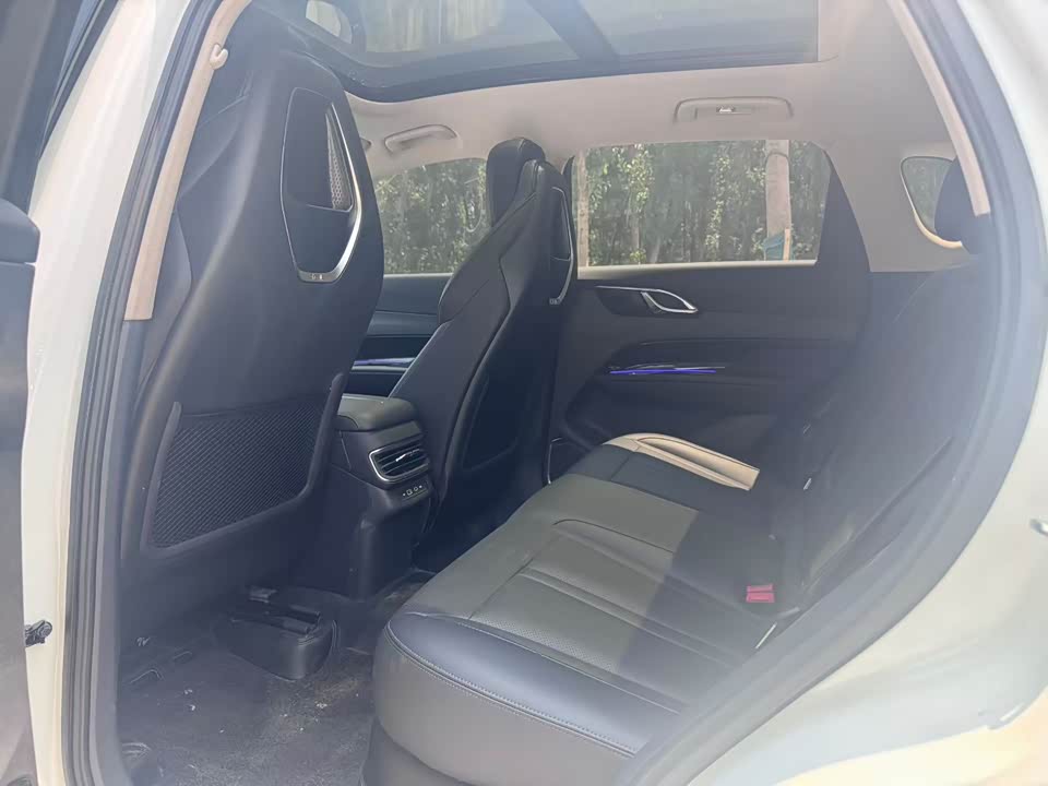 Hongqi HS3 Hongqi HS3
