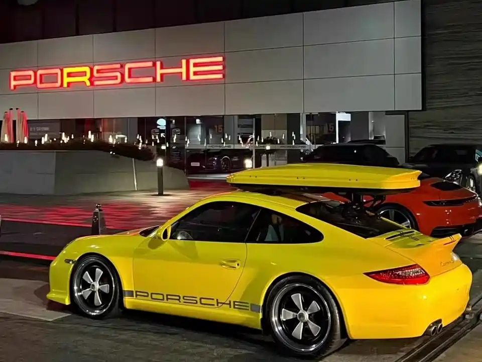 Porsche 911