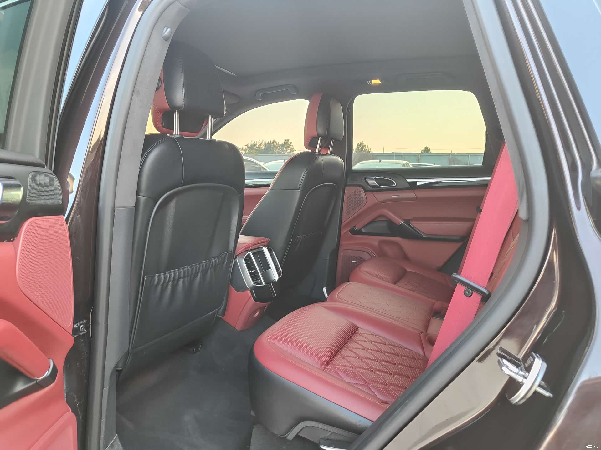 Porsche Cayenne, 2016 9