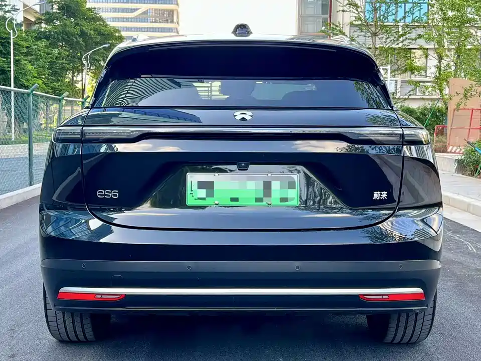 NIO ES6