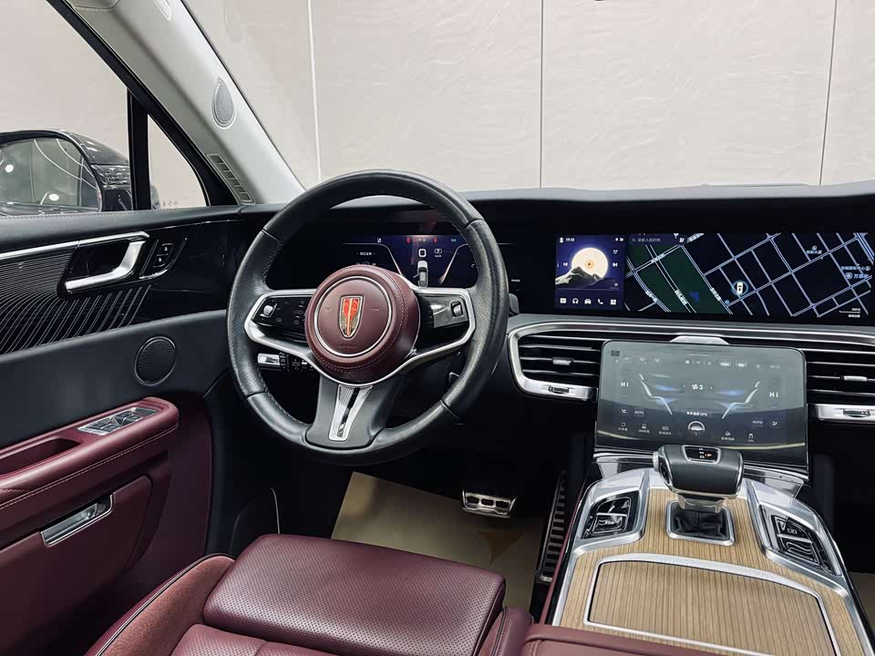 Hongqi E-HS9
