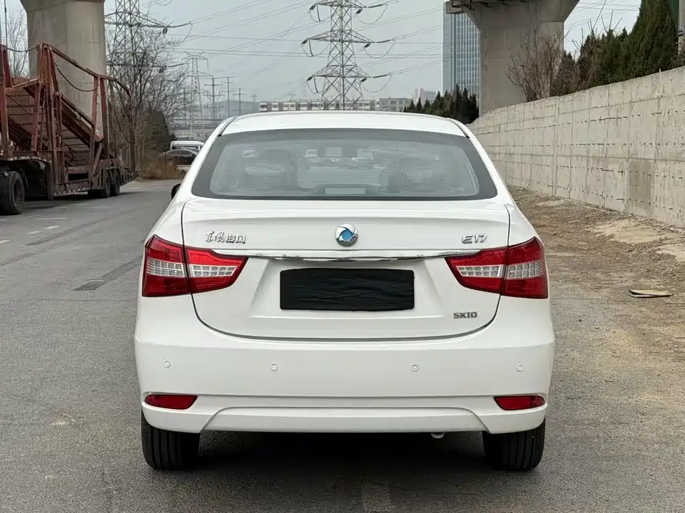 Dongfeng Junfeng E17