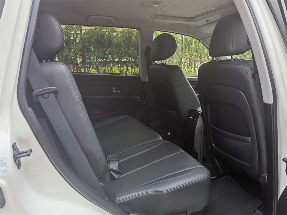 SsangYong Lester W SsangYong Lester W
