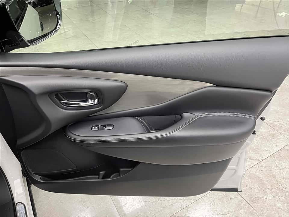 Nissan Loulan Nissan Loulan